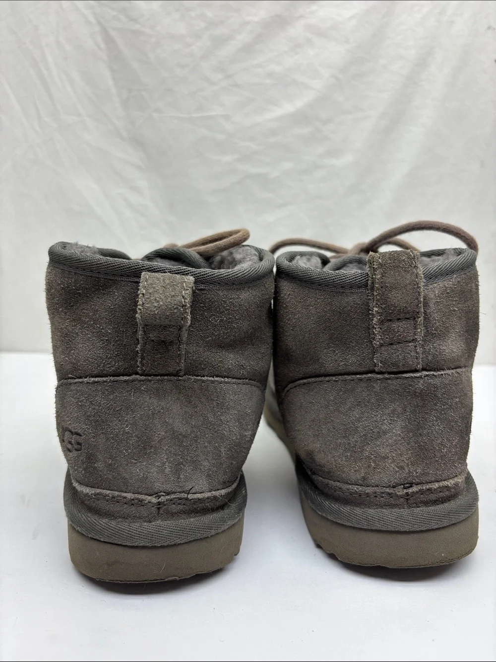 UGG Neumel boots women’s SZ 5, box 1G